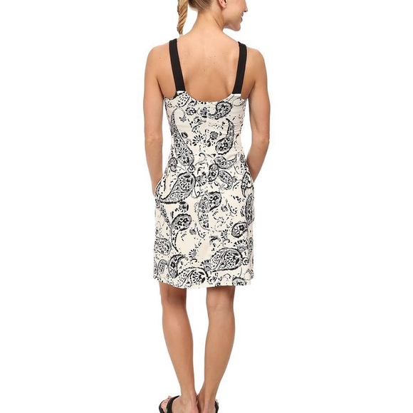 The North Face Cadence Dress - Picture 3 of 10